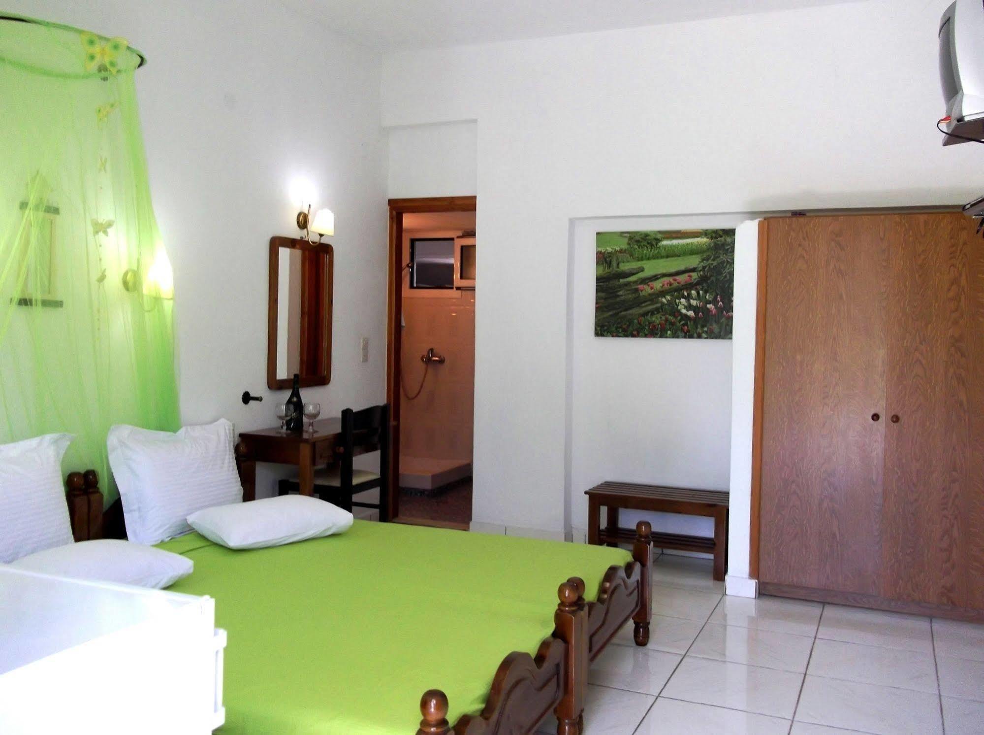 Artemis Bungalows Stafylos Exterior photo